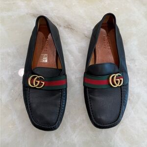 Gucci Men’s Black Leather Loafers with Iconic GG Hardware